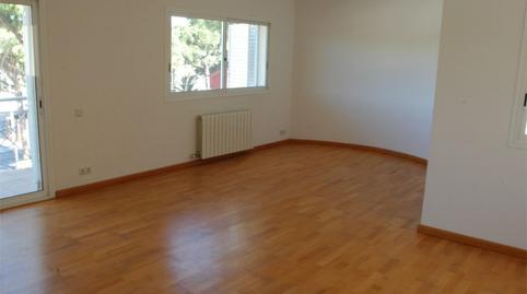 Photo 3 of Flat to rent in Passeig de la Marina, 65, La Pineda, Castelldefels