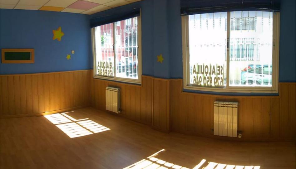 Flat to share in Calle de San Fernando, 10, Nuevo Aranjuez - Ciudad de las Artes, Aranjuez - image 1 Photo 1 of Flat to share in Calle de San Fernando, 10, Nuevo Aranjuez - Ciudad de las Artes, Aranjuez