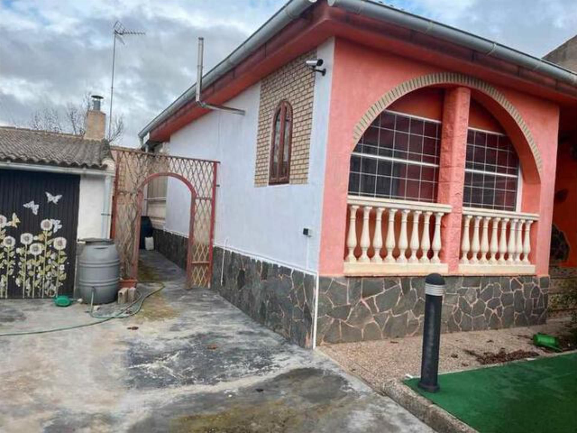 Exterior view of House or chalet for sale in Cuevas del Campo  with Heating and Private garden