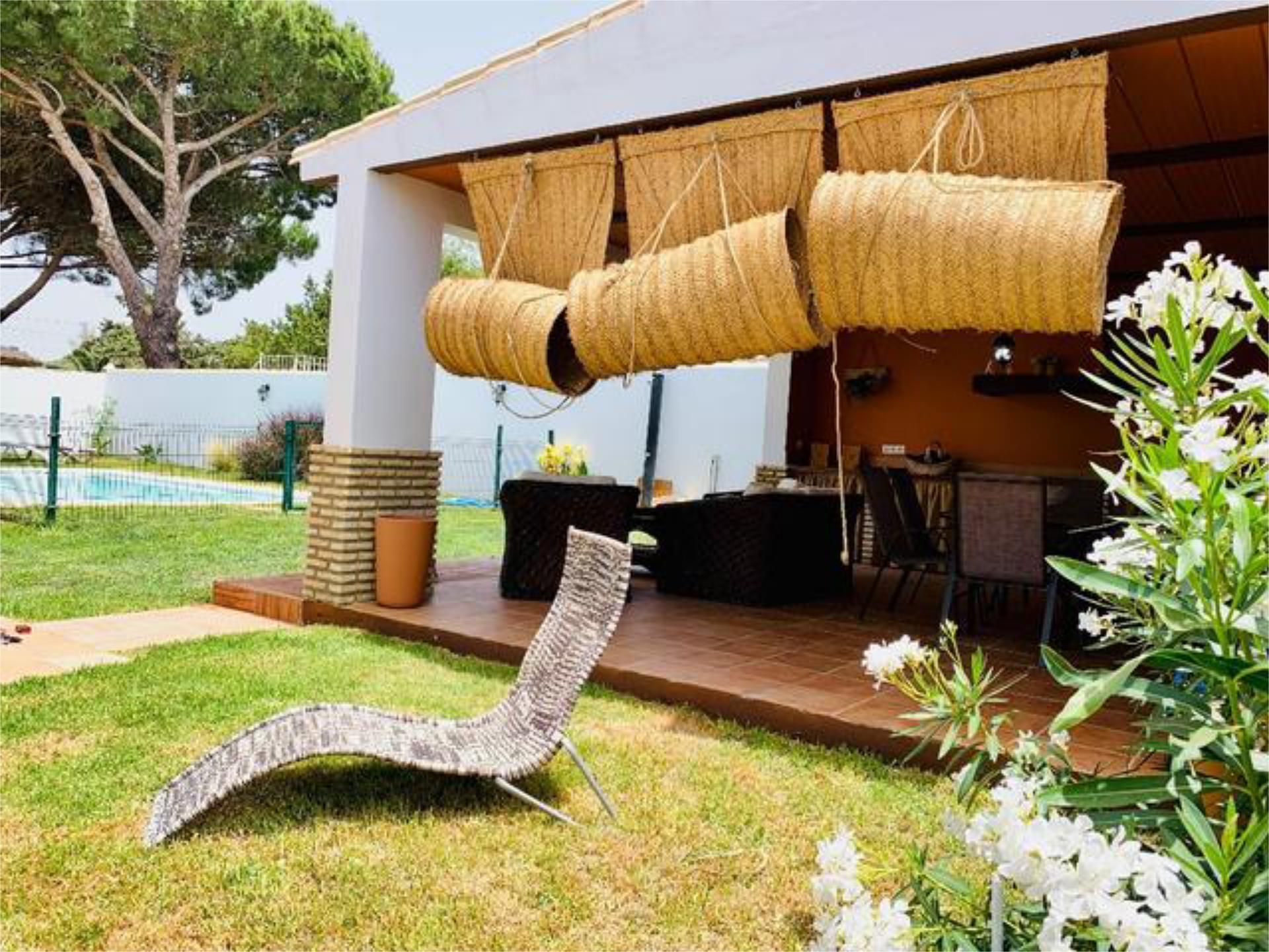 Casa adosada de alquiler en Las Lagunas - Campano