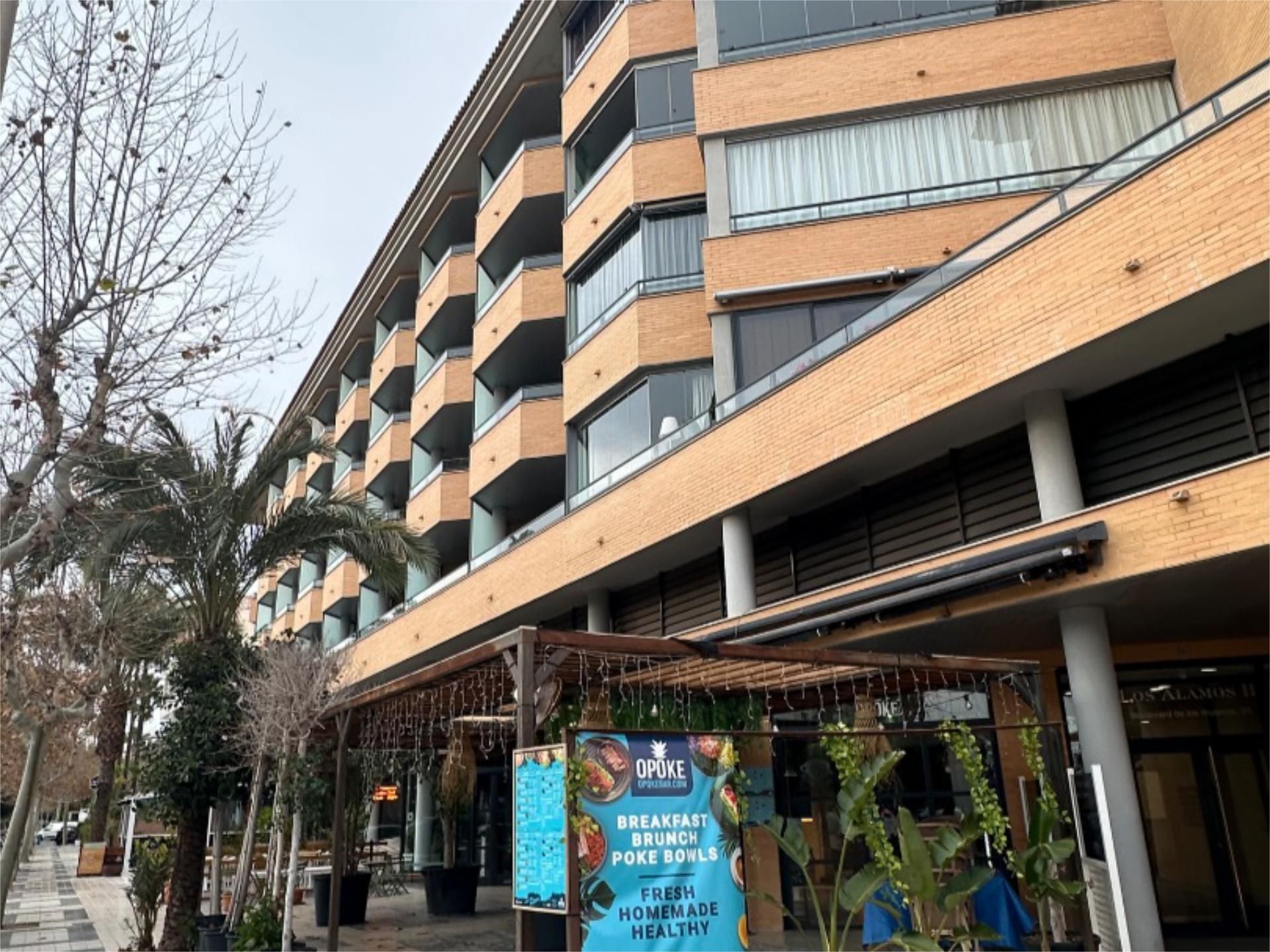 Vista exterior de Piso en venta en L'Alfàs del Pi con Aire acondicionado, Terraza y Piscina