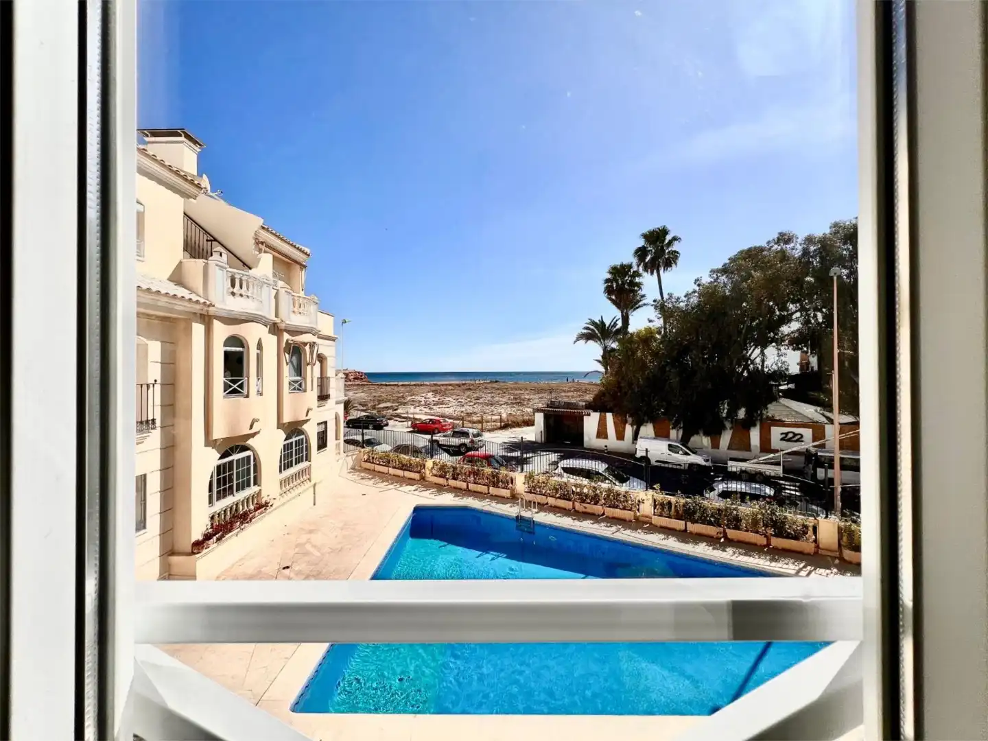 Schwimmbecken von Wohnung zur Miete in Torrevieja mit Klimaanlage, Heizung und Terrasse