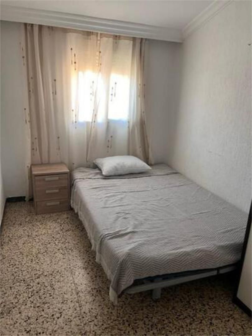 Flat to share in Nuevo Parque - Los Rosales - Tráfico Pesado