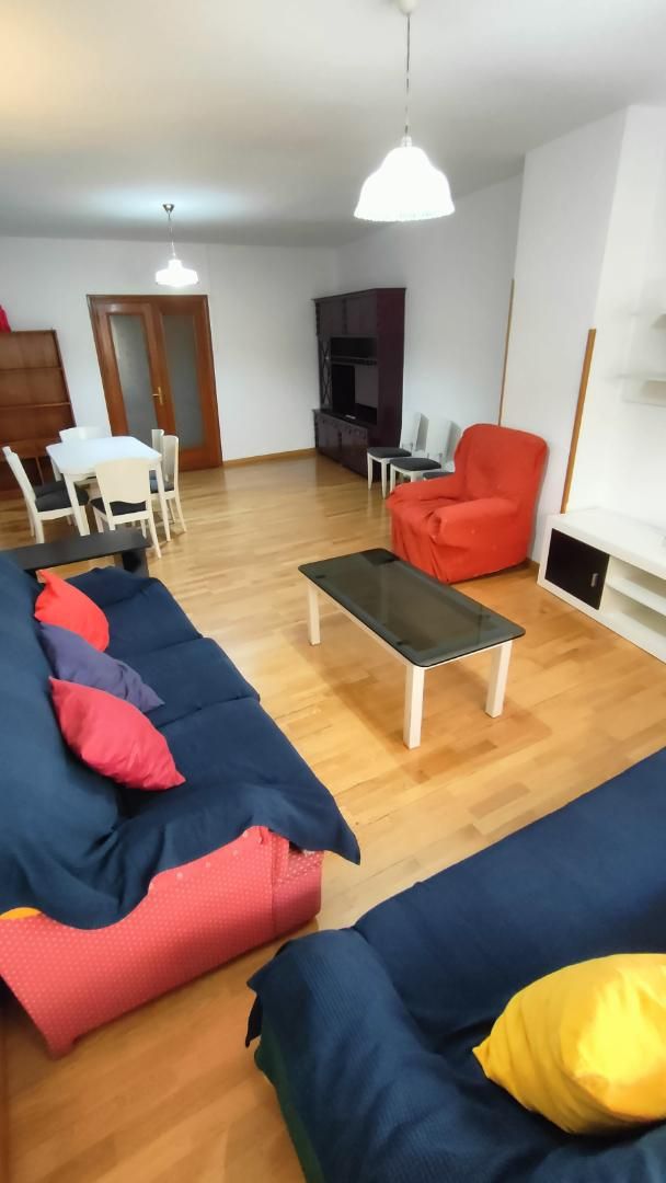 Pis per a compartir a Calle de Donoso Cortés, 48, Arapiles Sala d'estar de Pis per a compartir en Madrid Capital amb Aire condicionat, Calefacció i Parquet