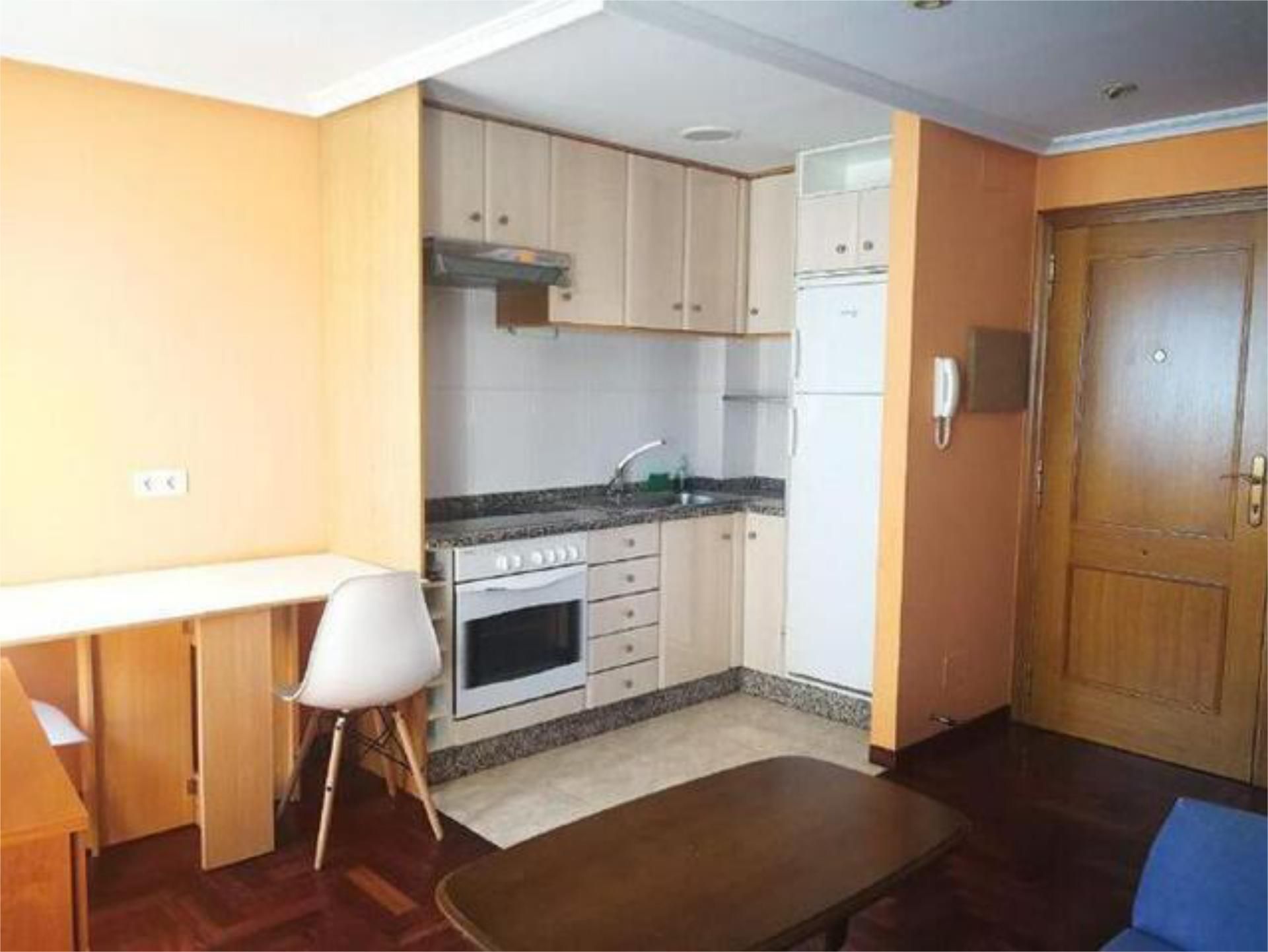 Piso de alquiler en San Roque - As Fontiñas