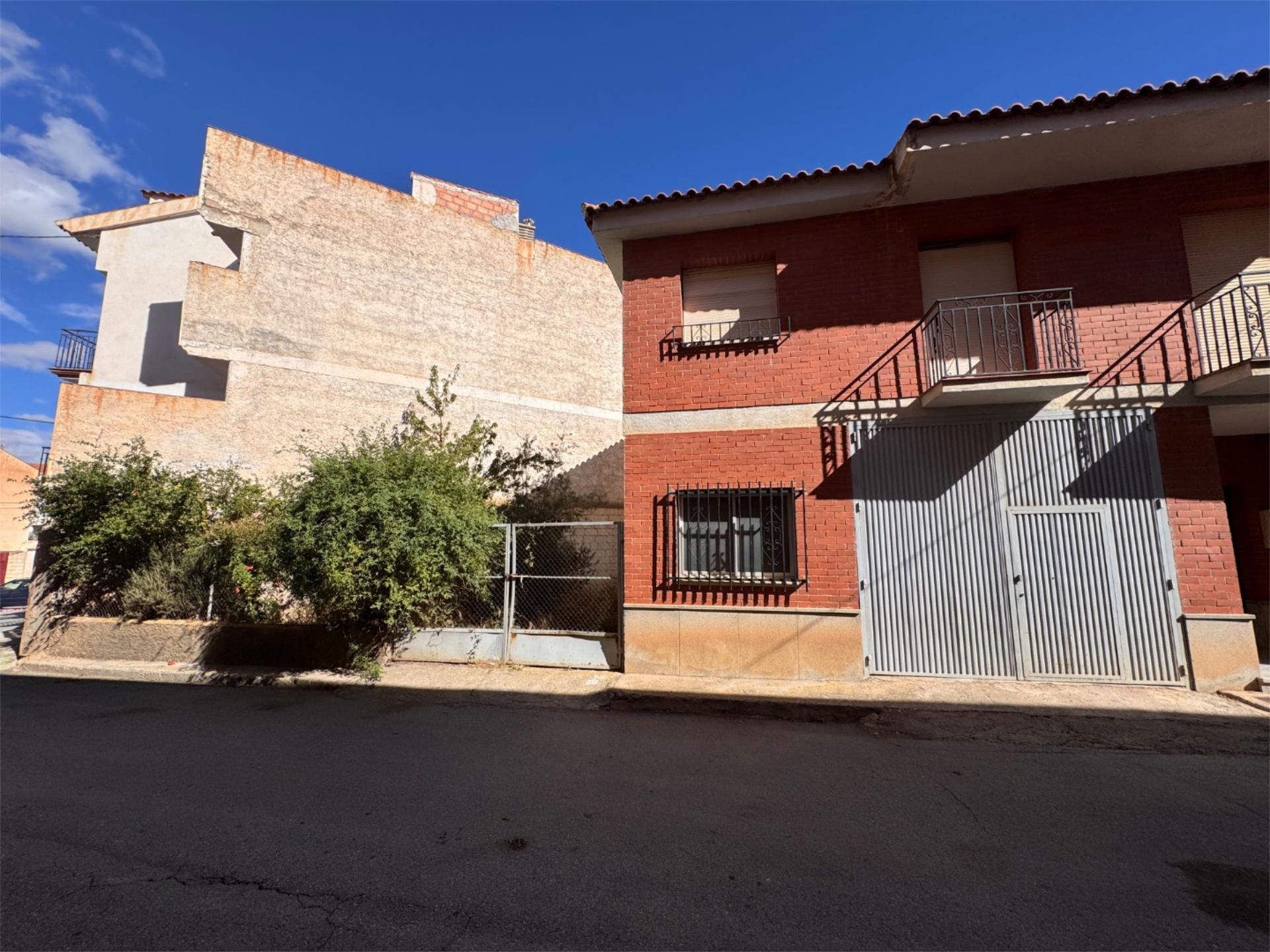 Exterior view of House or chalet for sale in Valle del Zalabí  with Terrace and Balcony