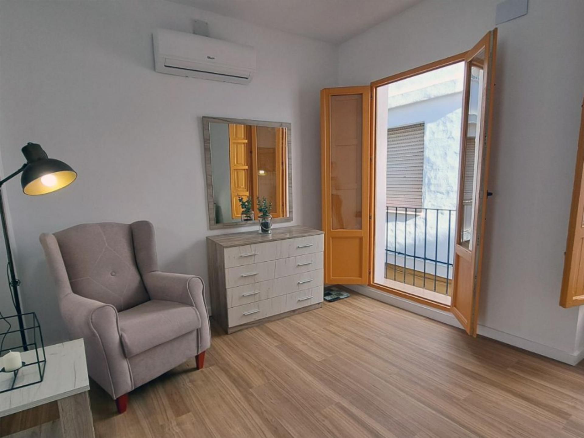 Dormitori de Casa adosada de lloguer en Sagunto / Sagunt amb Aire condicionat, Calefacció i Parquet