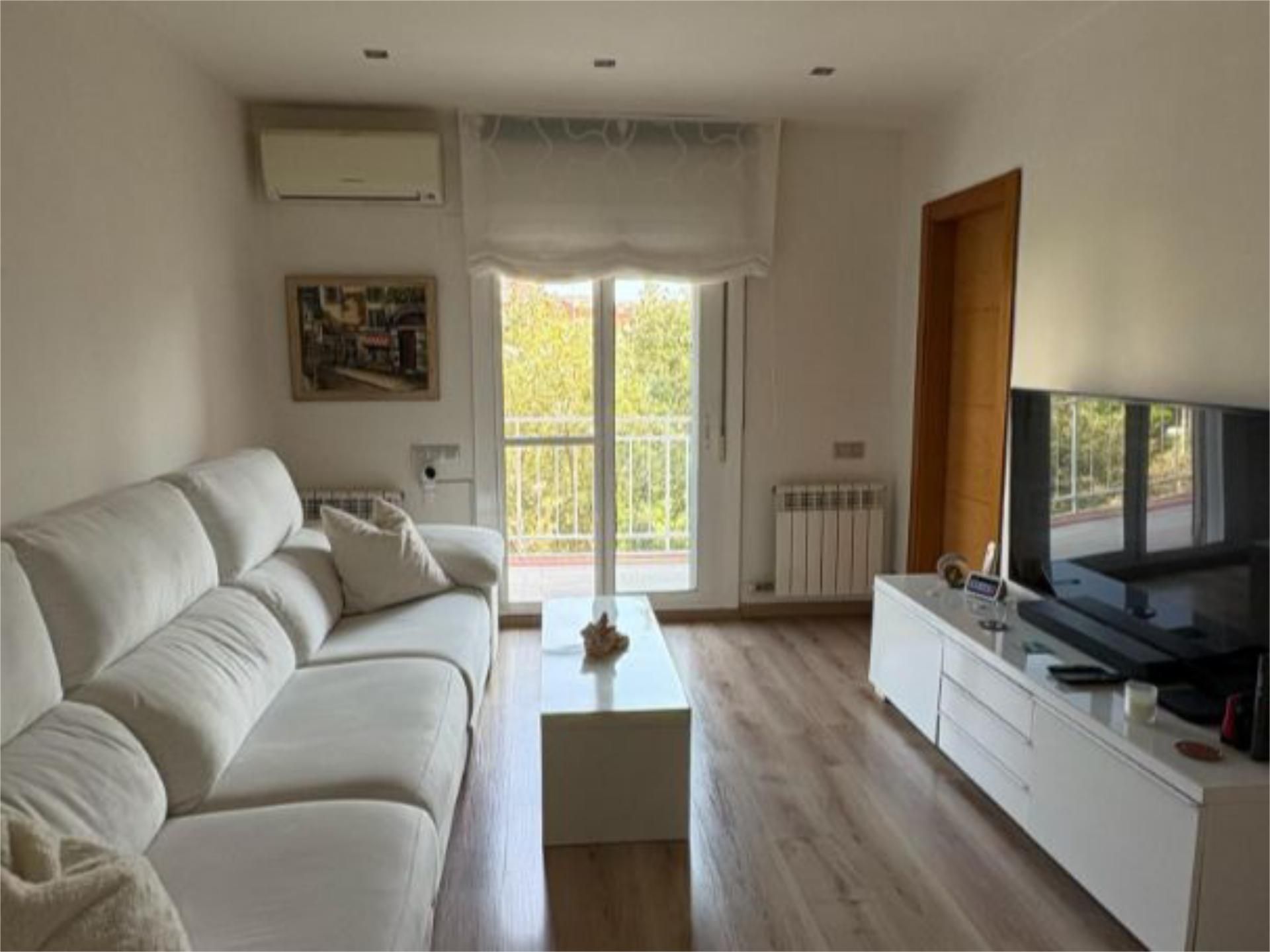 Living room of Flat for sale in Badalona  with Air Conditioner and Balcony