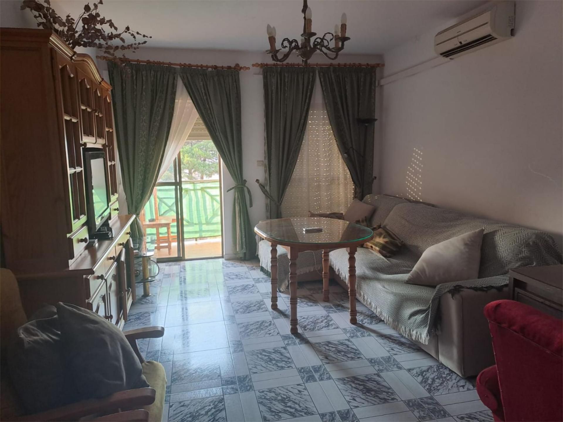 Pis de lloguer a Avenida Lusitania, 1, Moraleja Sala d'estar de Pis de lloguer en Moraleja