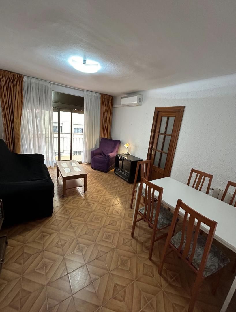 Flat for sale in Carrer Calassanç Marquès, 23, Cerdanyola Nord Living room of Flat for sale in Mataró with Air Conditioner and Balcony