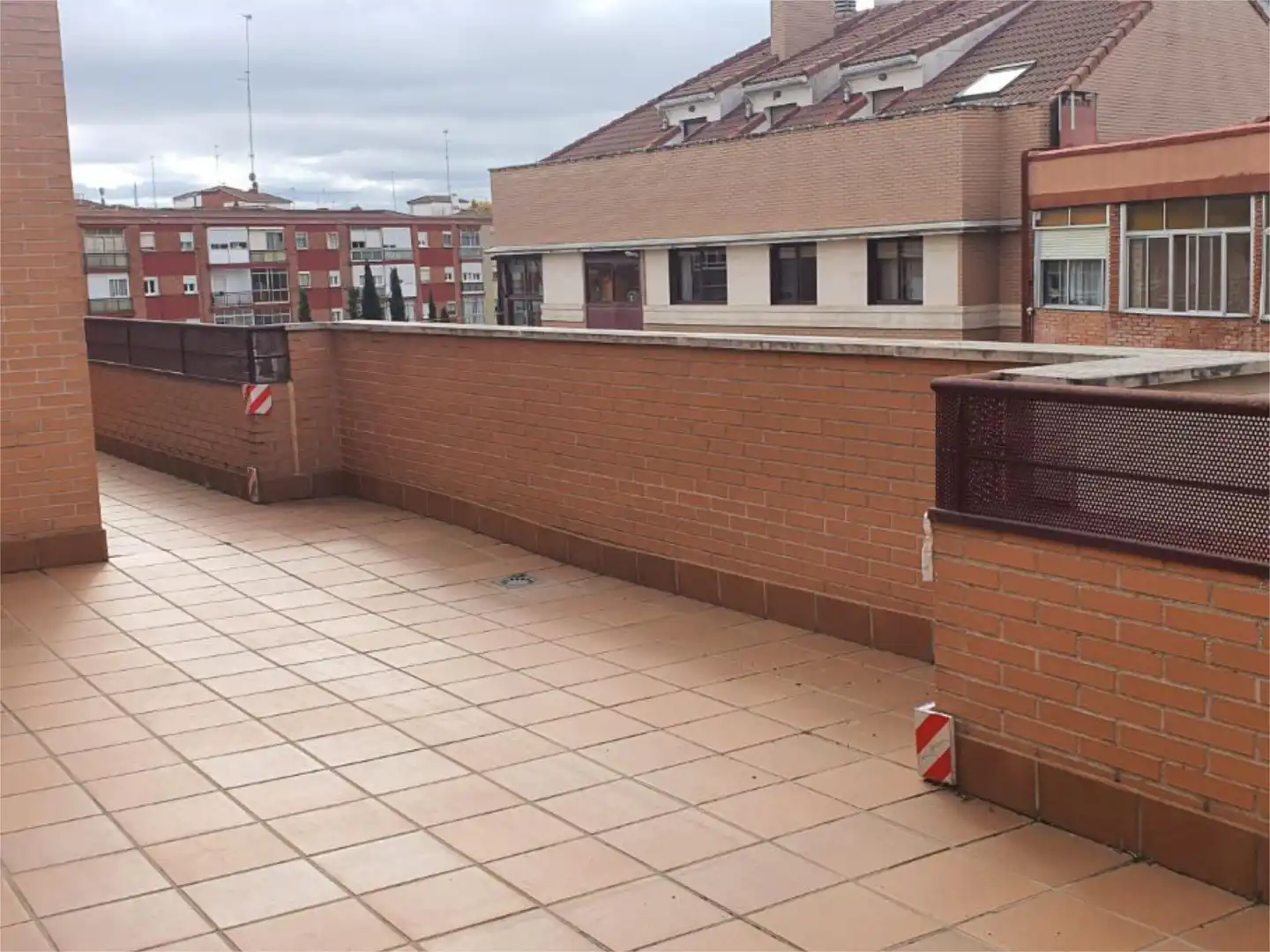 Pis en venda a Calle de la Via, 19, Vadillos Terrassa de Pis en venda en Valladolid amb Calefacció, Parquet i Terrassa