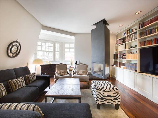 Piso en Venta en Mazarredo Zumarkalea, 4 en Plaza Circular