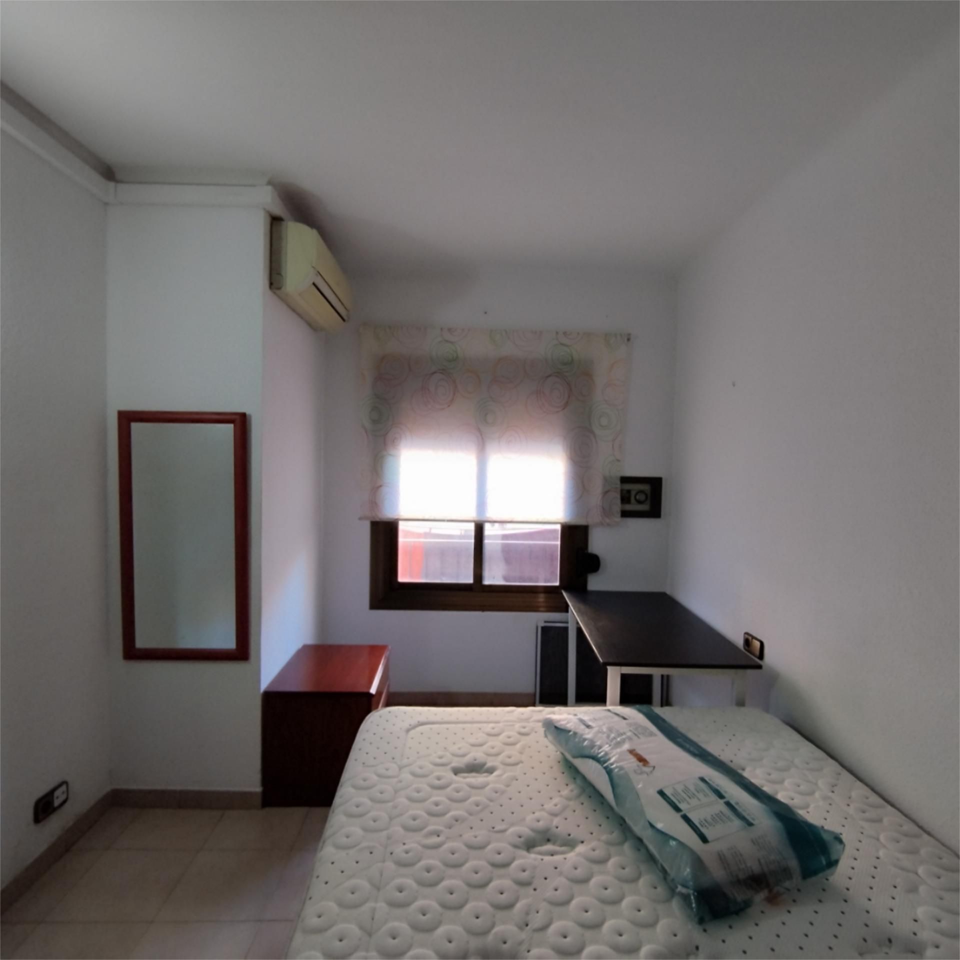 Piso para compartir en Carrer d'Argimon, 6, El Carmel