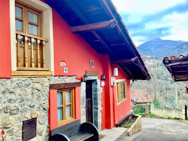 Casa adosada en Alquiler en Avenida Prao Palacio, 9 en Teverga