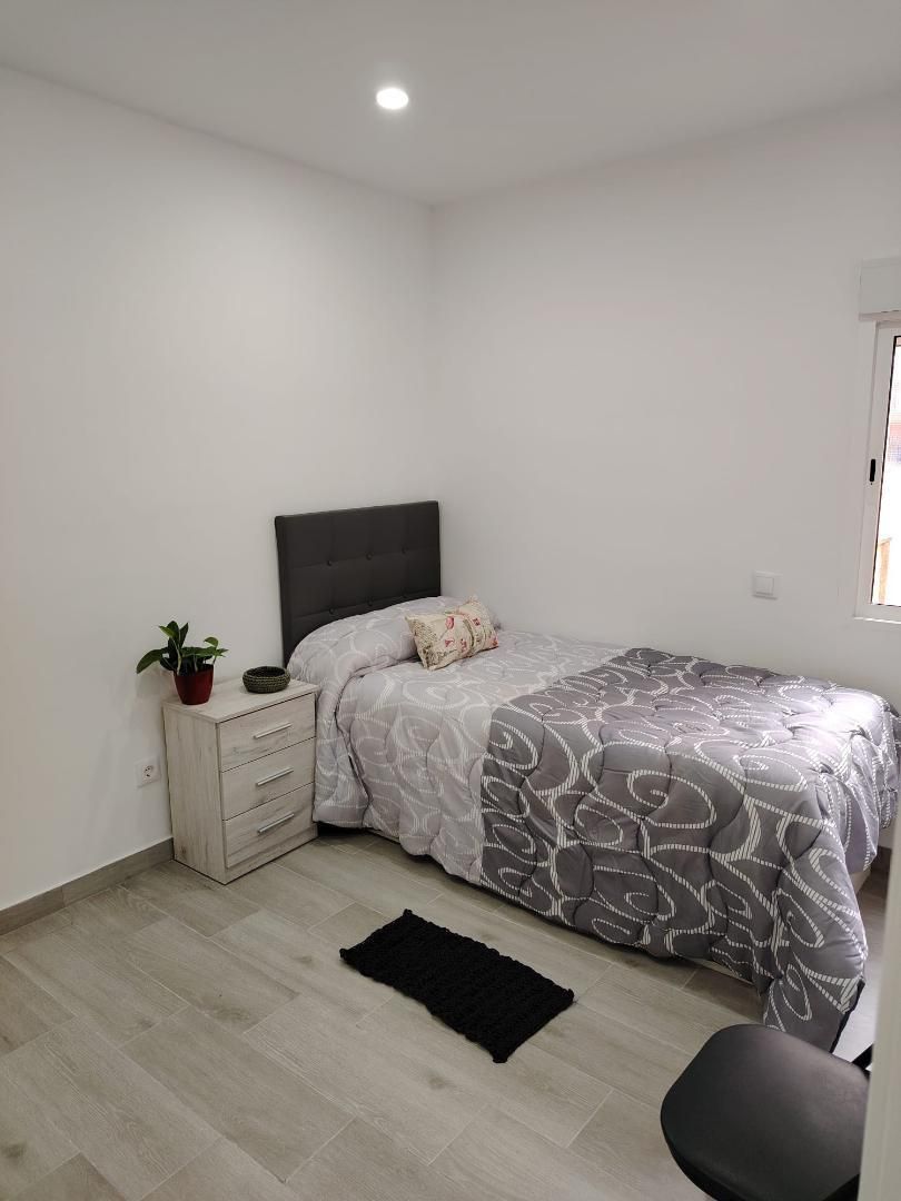 Estudio para compartir en Avinguda Catalunya, 38, La Plantera Habitación de Estudio para compartir en Blanes con Amueblado, Horno y Lavadora