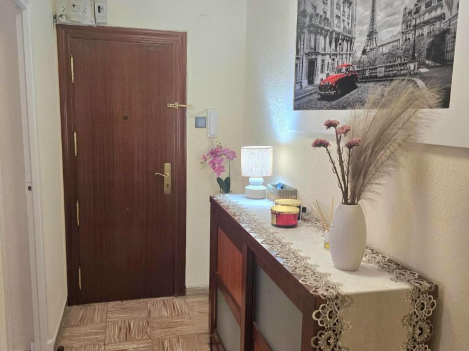 Flat for sale in Alicante / Alacant  with Air Conditioner and Balcony