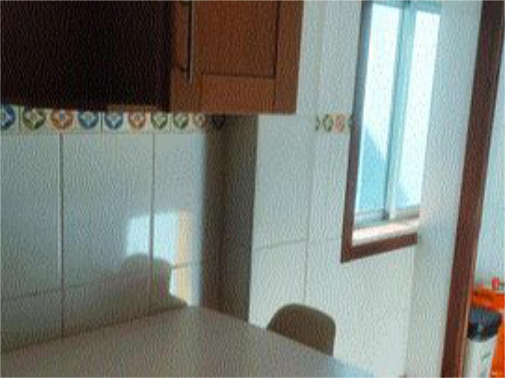 Cuina de Pis de lloguer en Pontevedra Capital  amb Calefacció, Parquet i Moblat