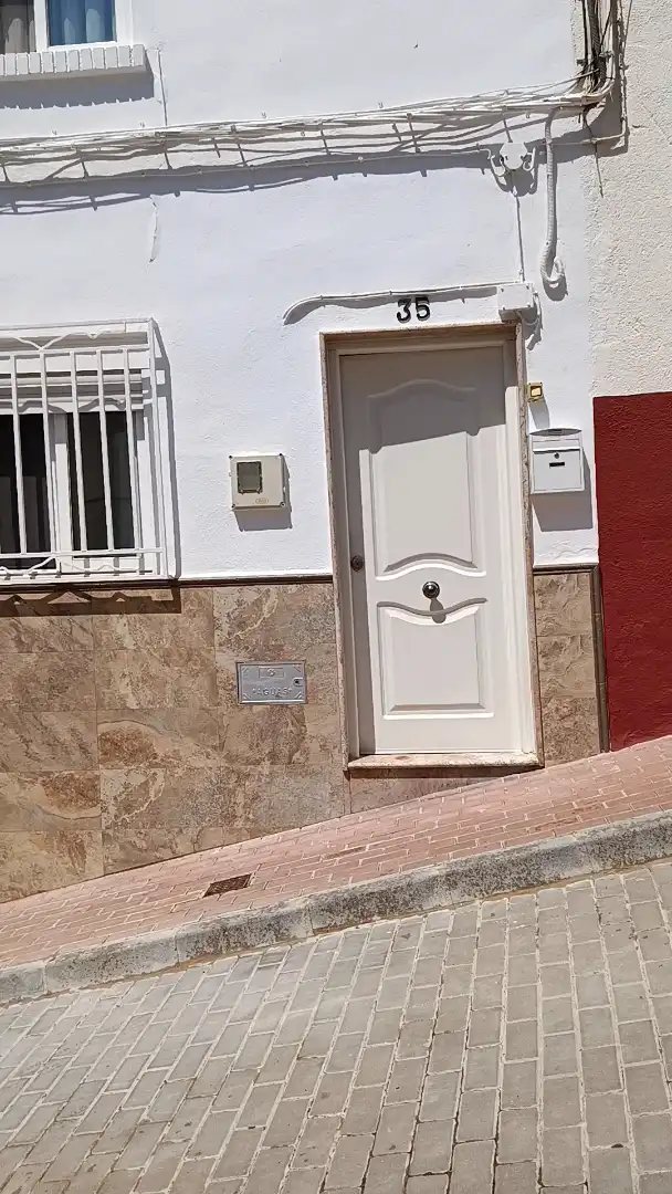 Detached homes for sale in Calle Rio Guadalquivir, 35, Huelma Exterior view of Detached homes for sale in Huelma with Parquet flooring and Oven