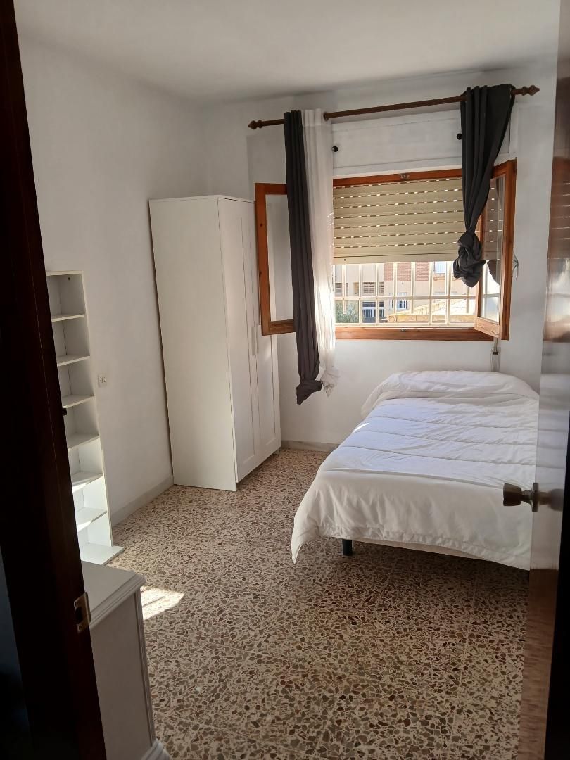 Bedroom of Duplex to share in Roquetas de Mar  with Terrace, Furnished and Oven