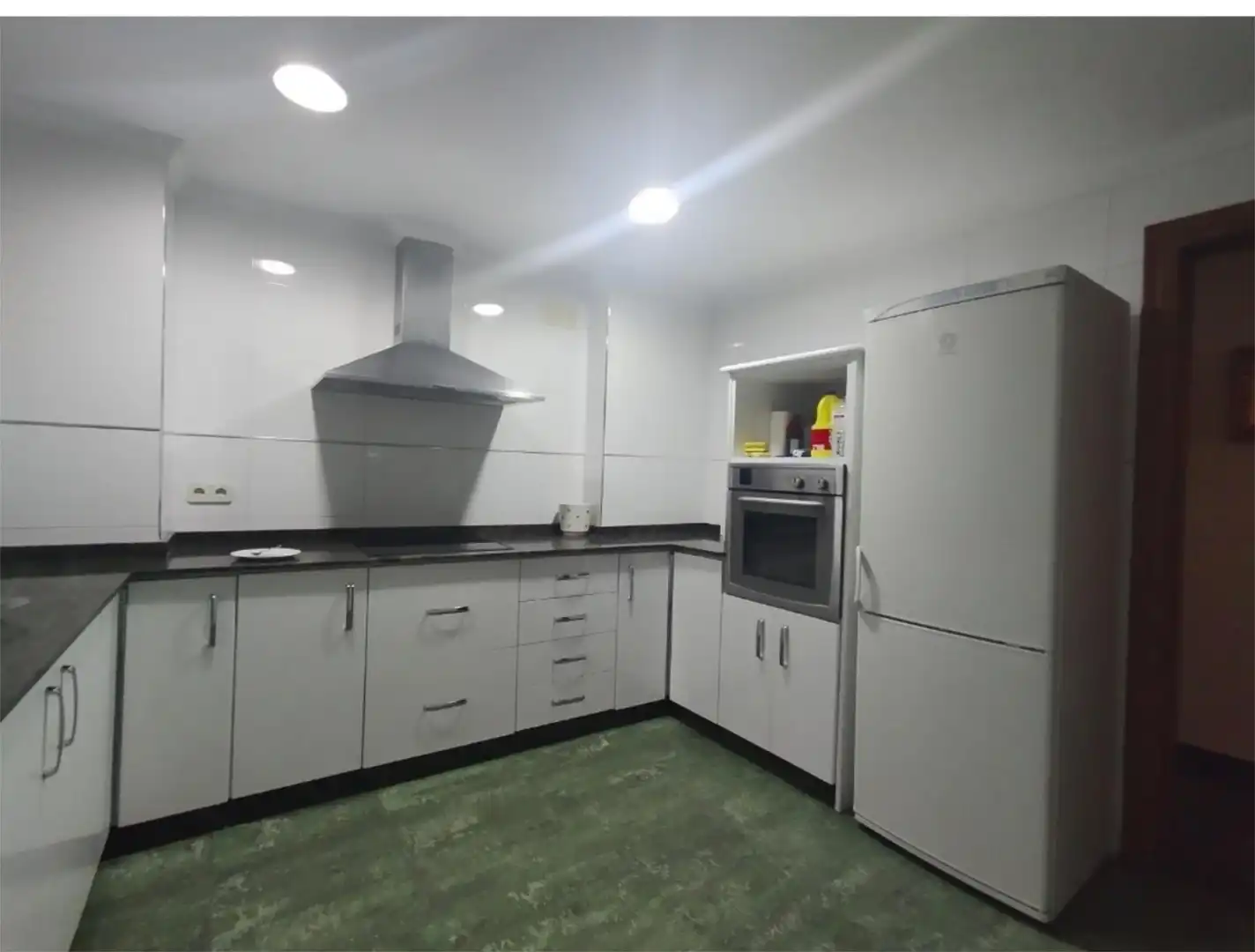 Casa adosada en venta en Calle Mayor, 28, Altura Cocina de Casa adosada en venta en Altura con Aire acondicionado y Terraza