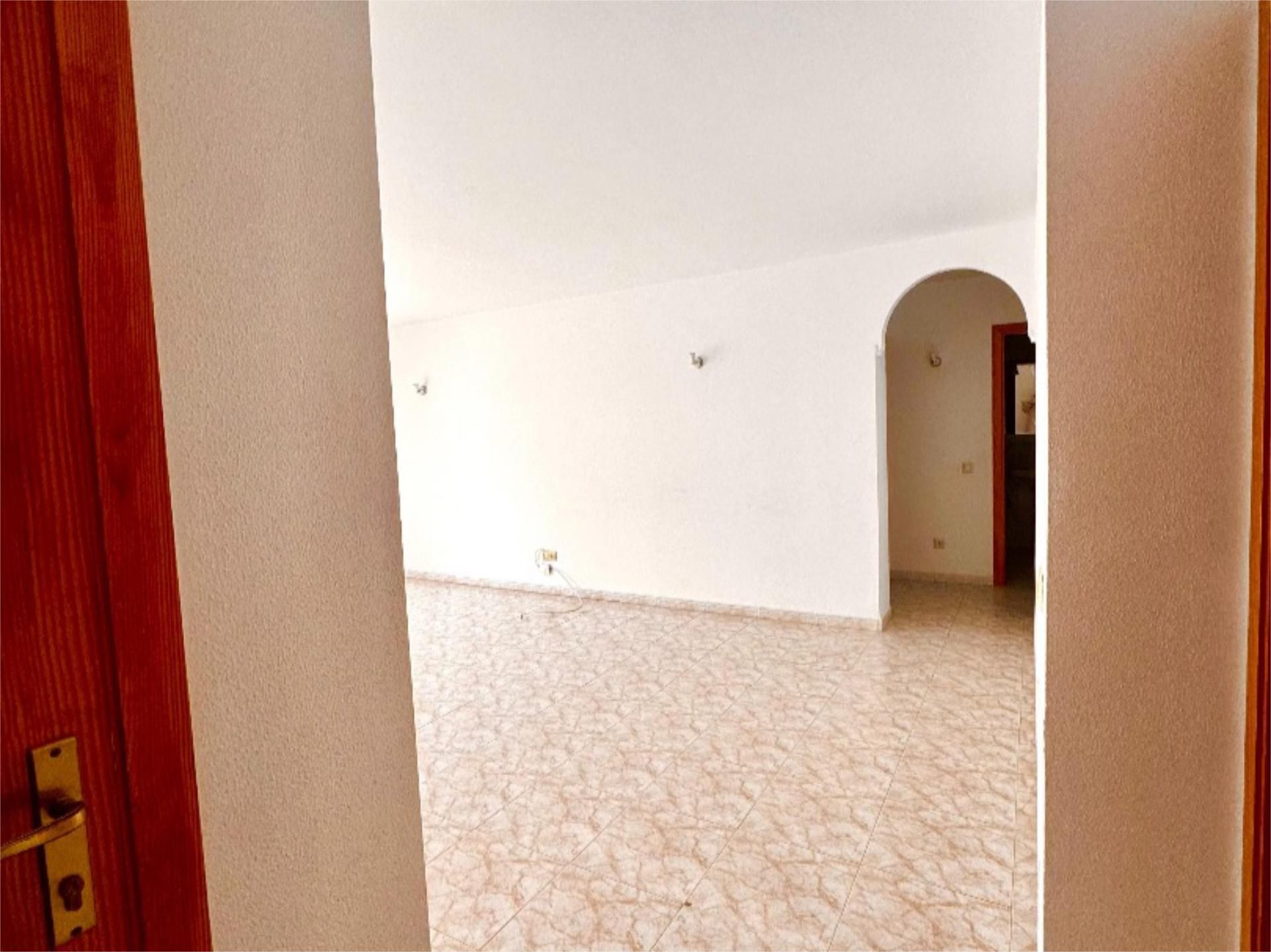 Piso en venta en Carrer de Concha Espina, 4, Son Serra - Sa Vileta Piso en venta en Palma de Mallorca con Terraza y Balcón