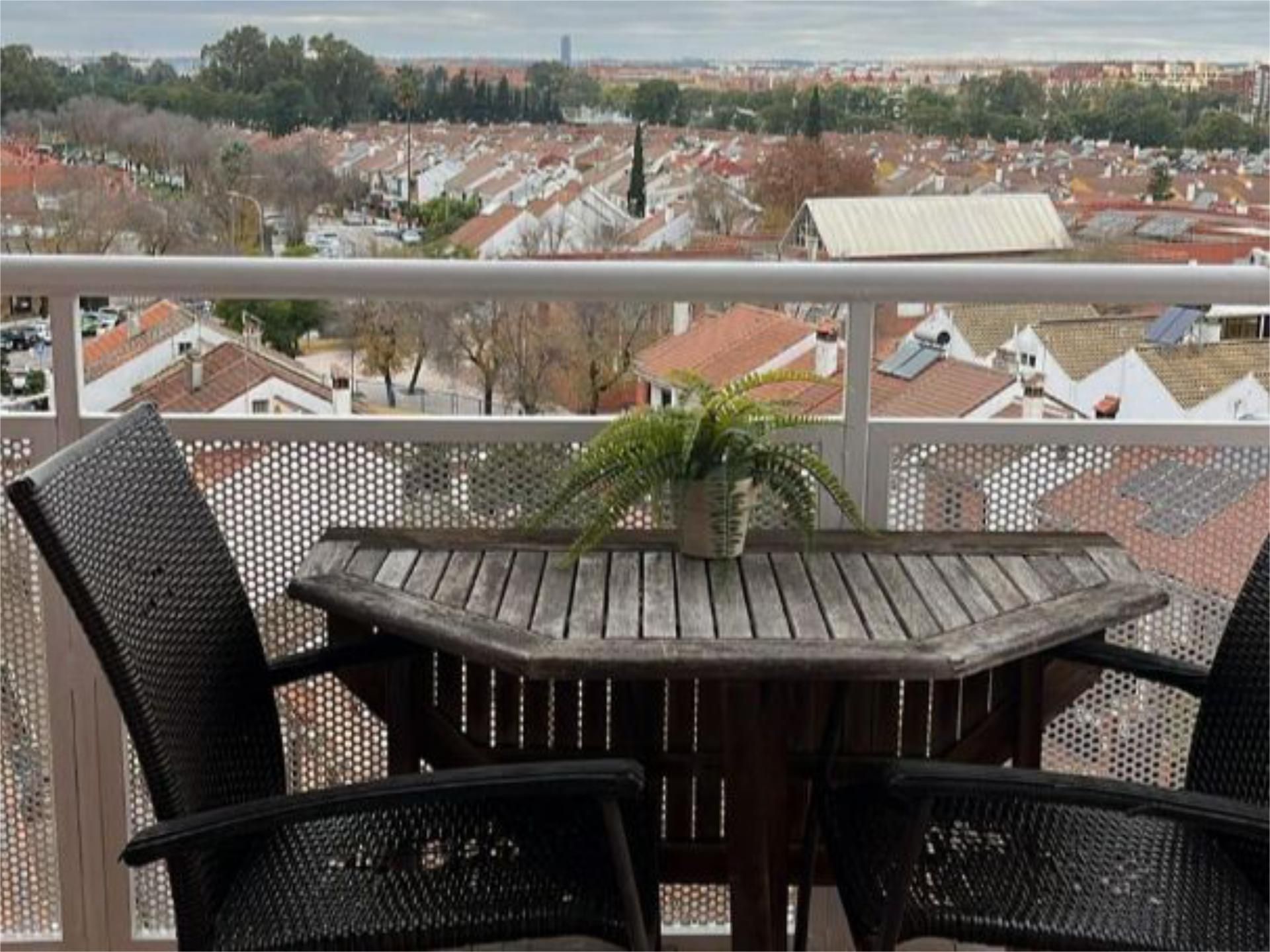Balcony of Flat to rent in  Sevilla Capital  with Air Conditioner, Parquet flooring and Terrace