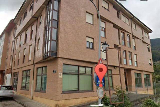 Local comercial en Alquiler en Salas