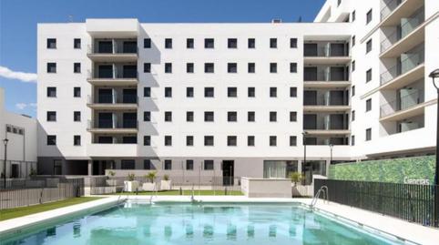 Foto 2 de Piso en venta en Avenida de las Ciencias, 3, Colores -  Entreparques,  Sevilla Capital