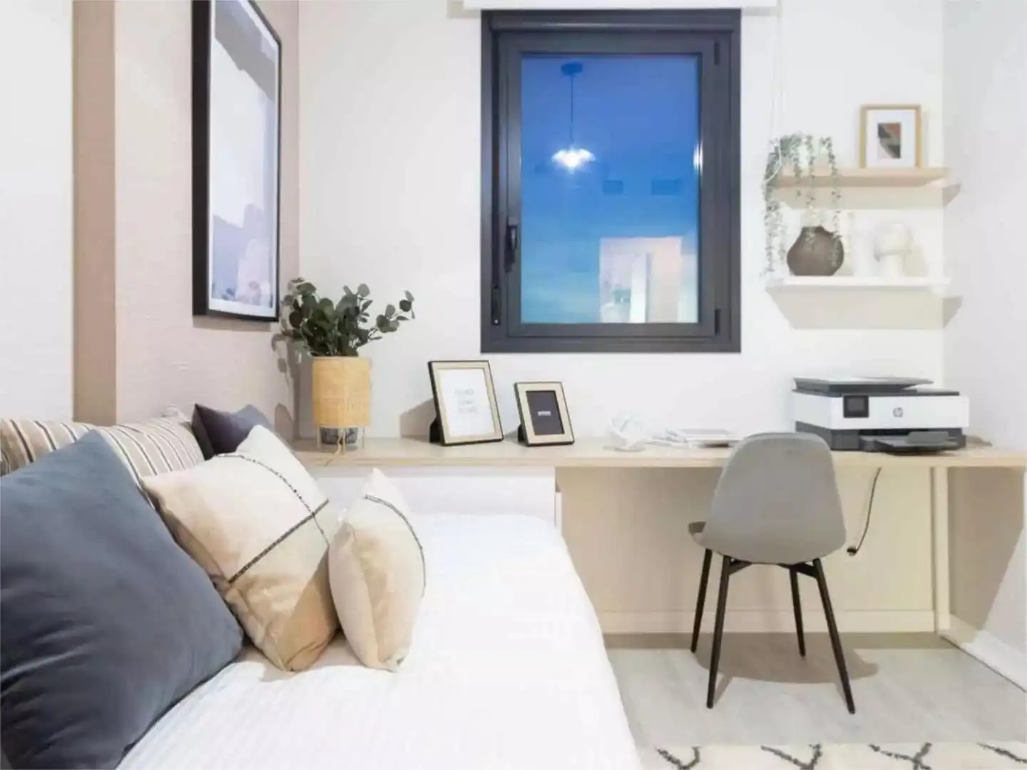 Schlafzimmer von Wohnung zum Verkauf in  Sevilla Capital mit Klimaanlage, Terrasse und Schwimmbad