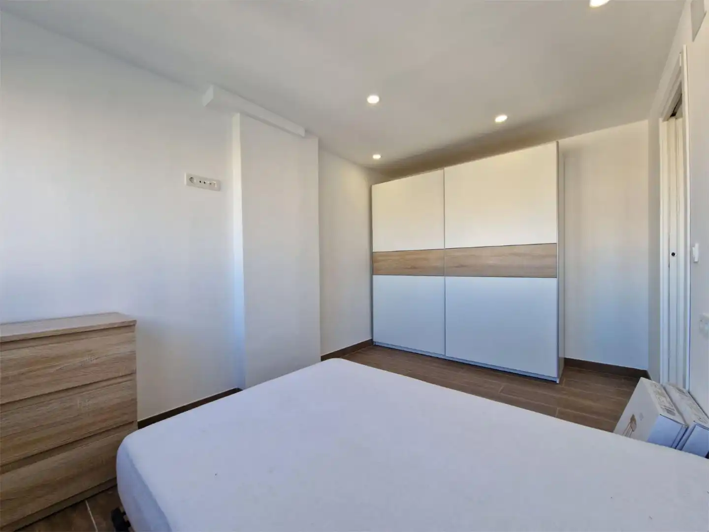 Piso de alquiler en Avenida de Cataluña, 14, Playa de San Juan Habitación de Piso de alquiler en Alicante / Alacant con Terraza, Piscina y Amueblado