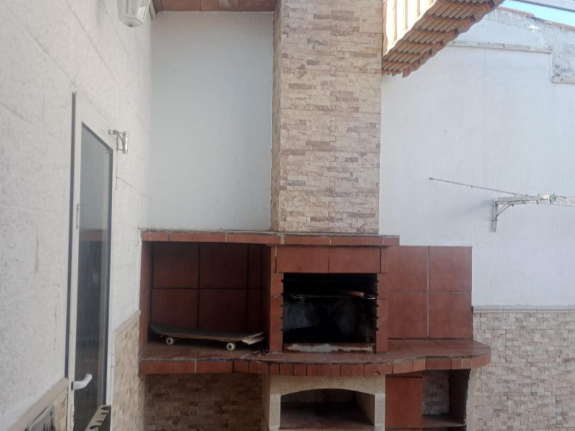 Single-family semi-detached for sale in Trujillanos  with Air Conditioner