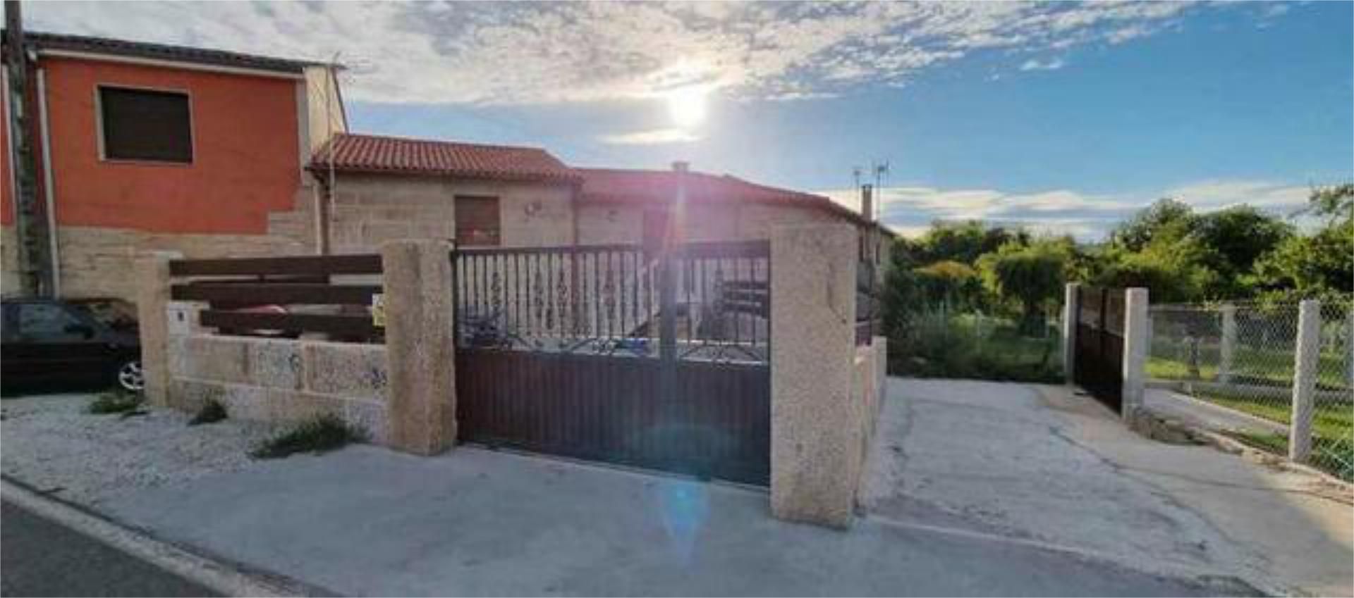 House or chalet to rent in Amoeiro House or chalet to rent in Amoeiro