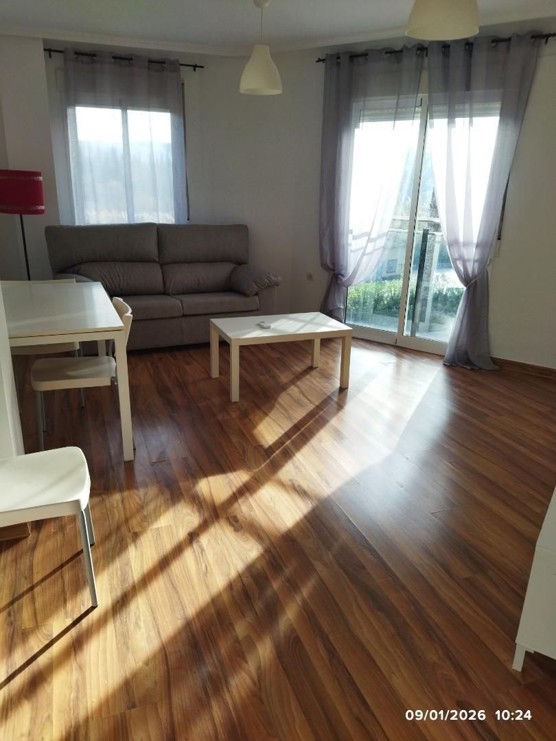 Living room of Flat to rent in Archena  with Air Conditioner, Heating and Parquet flooring