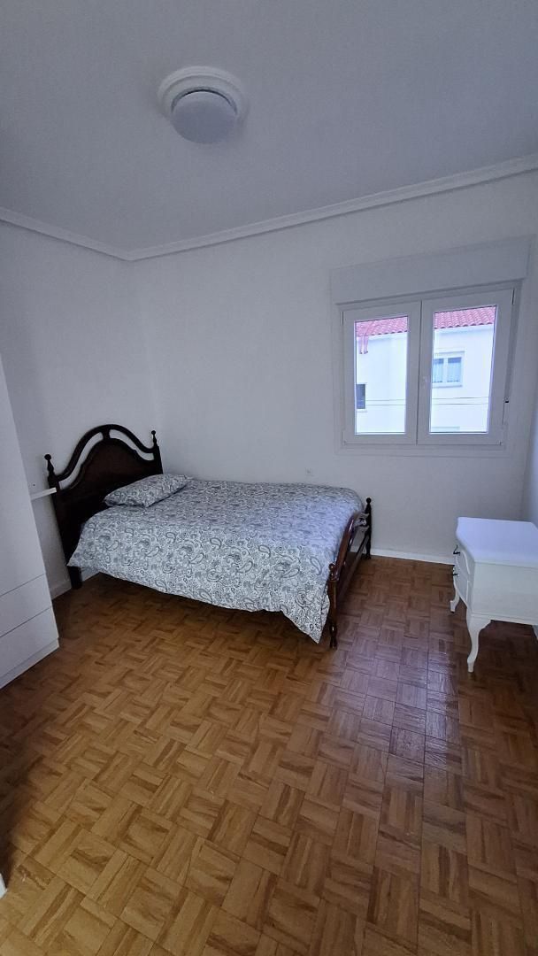 Bedroom of Flat to share in Palencia Capital  with Furnished, Washing machine and Microwave
