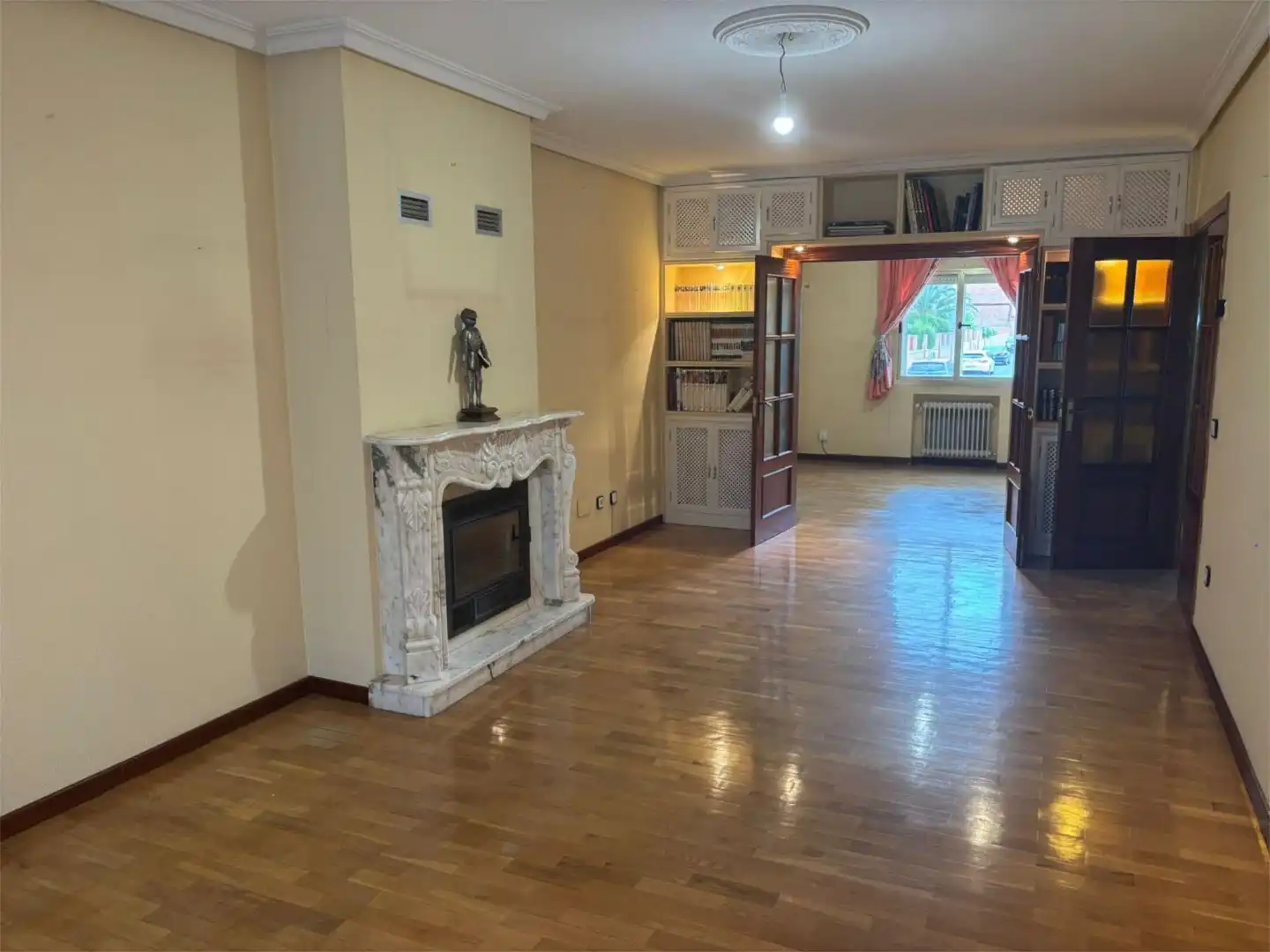Detached homes for sale in Calle Fortuny, 22, Santa María - Pio XII Living room of Detached homes for sale in Ciudad Real Capital with Air Conditioner, Terrace and Swimming Pool