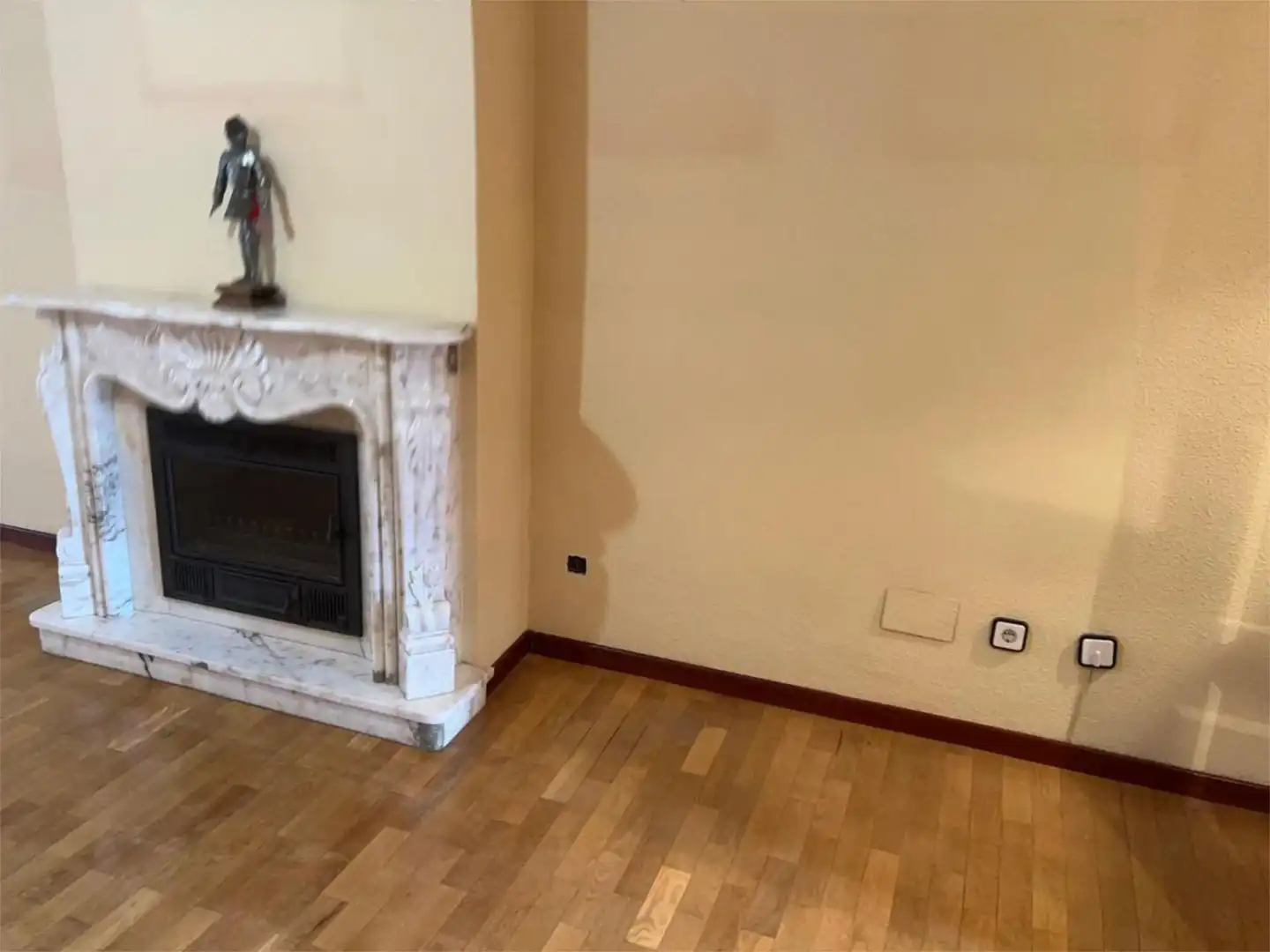 Detached homes for sale in Calle Fortuny, 22, Santa María - Pio XII Living room of Detached homes for sale in Ciudad Real Capital with Air Conditioner, Terrace and Swimming Pool