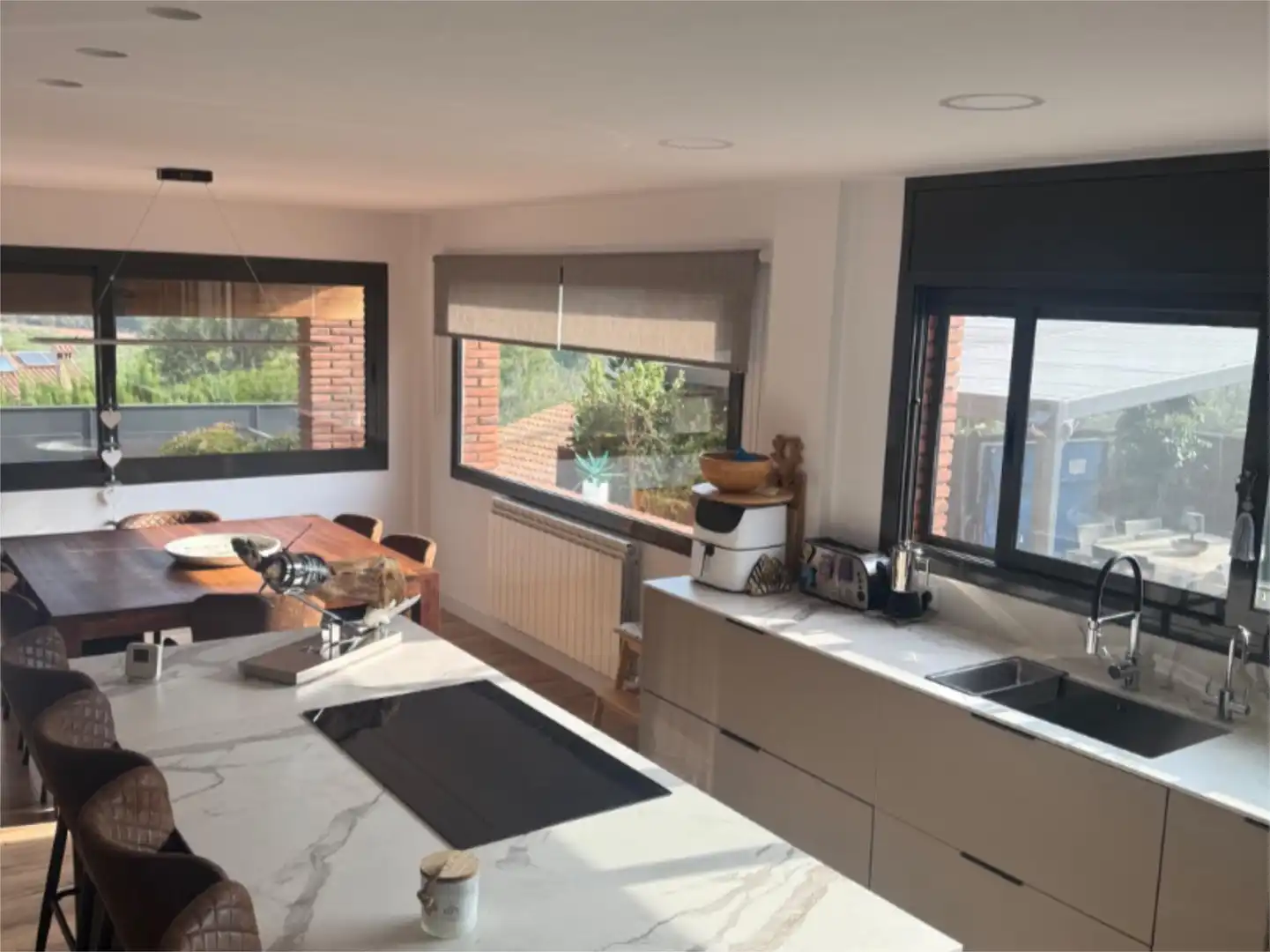 Flat for sale in Carrer 28, Torrelles de Llobregat Kitchen of Flat for sale in Torrelles de Llobregat with Air Conditioner, Heating and Private garden