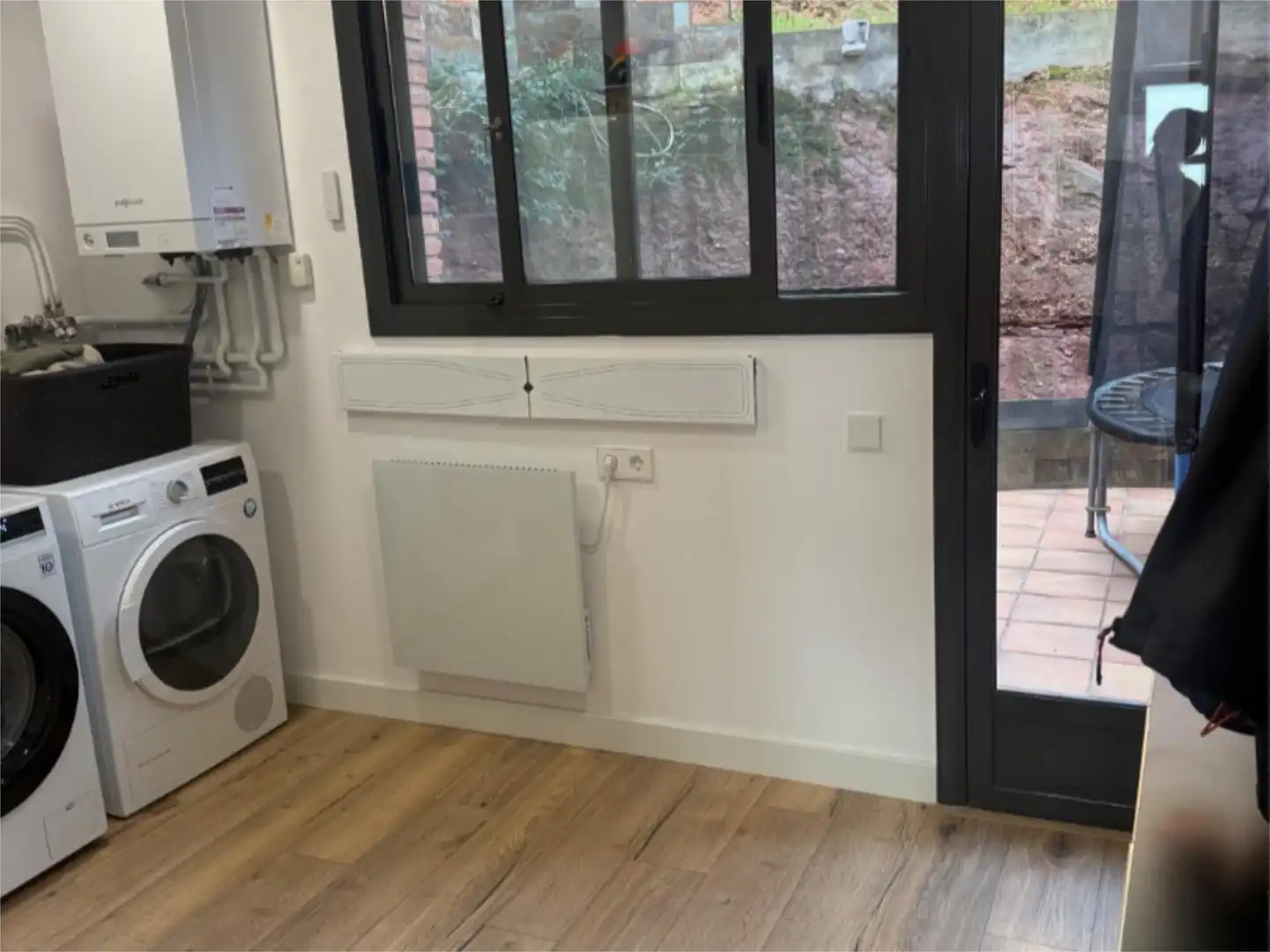 Flat for sale in Carrer 28, Torrelles de Llobregat Balcony of Flat for sale in Torrelles de Llobregat with Air Conditioner, Heating and Private garden