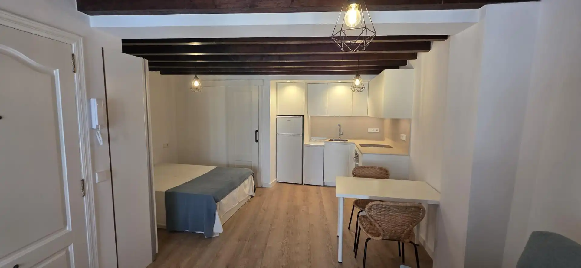 Wohnung zum Verkauf in Carrer de la Bosseria, 12, Cort Schlafzimmer von Wohnung zum Verkauf in Palma de Mallorca mit Parkett, Möbliert und Ofen
