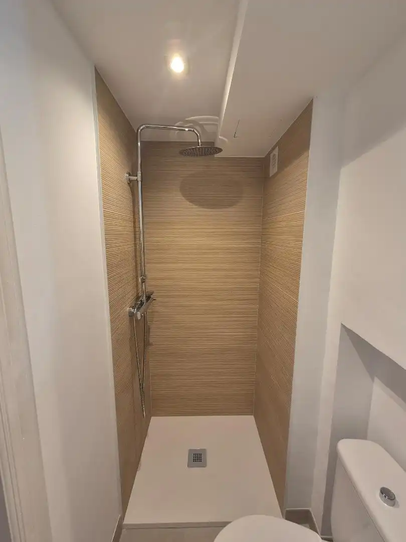 Wohnung zum Verkauf in Carrer de la Bosseria, 12, Cort Badezimmer von Wohnung zum Verkauf in Palma de Mallorca mit Parkett, Möbliert und Ofen