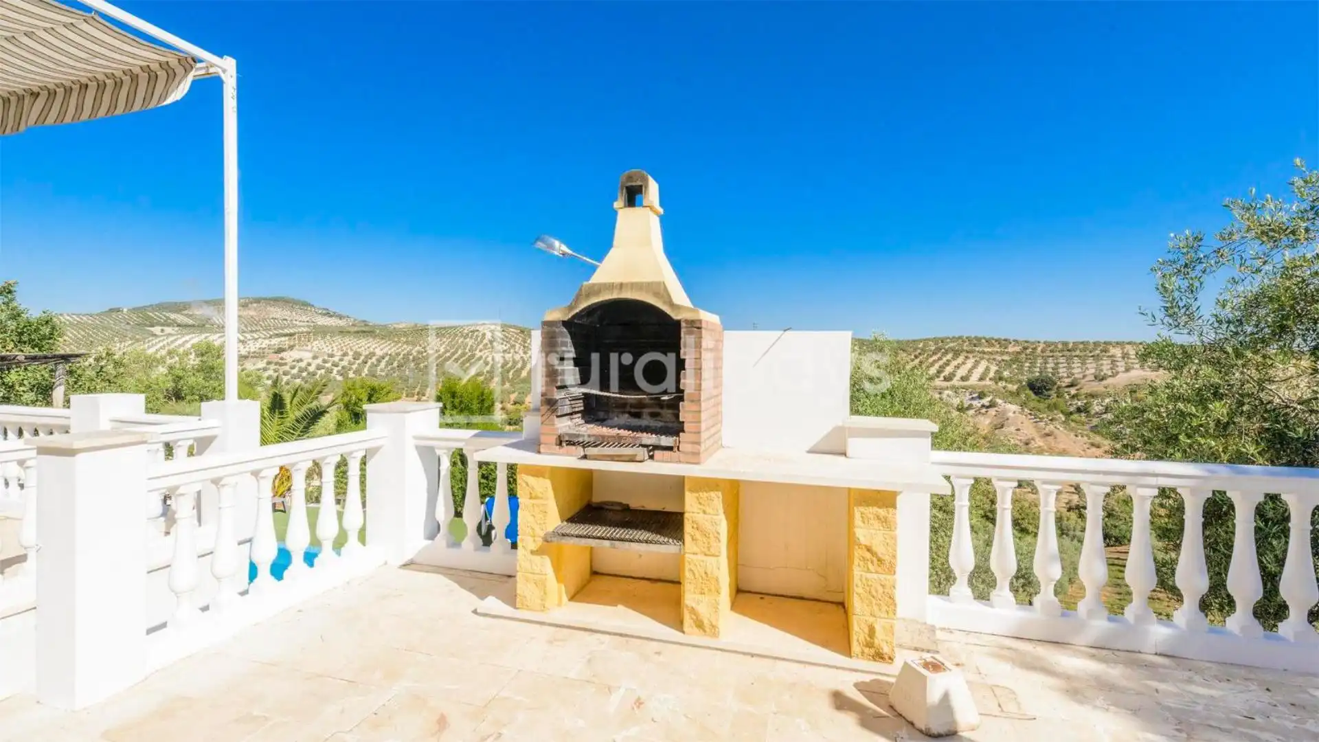 Finca rústica en venda a Carretera Saucejo, 2d, Los Corrales Terrassa de Finca rústica en venda en Los Corrales amb Aire condicionat, Terrassa i Piscina