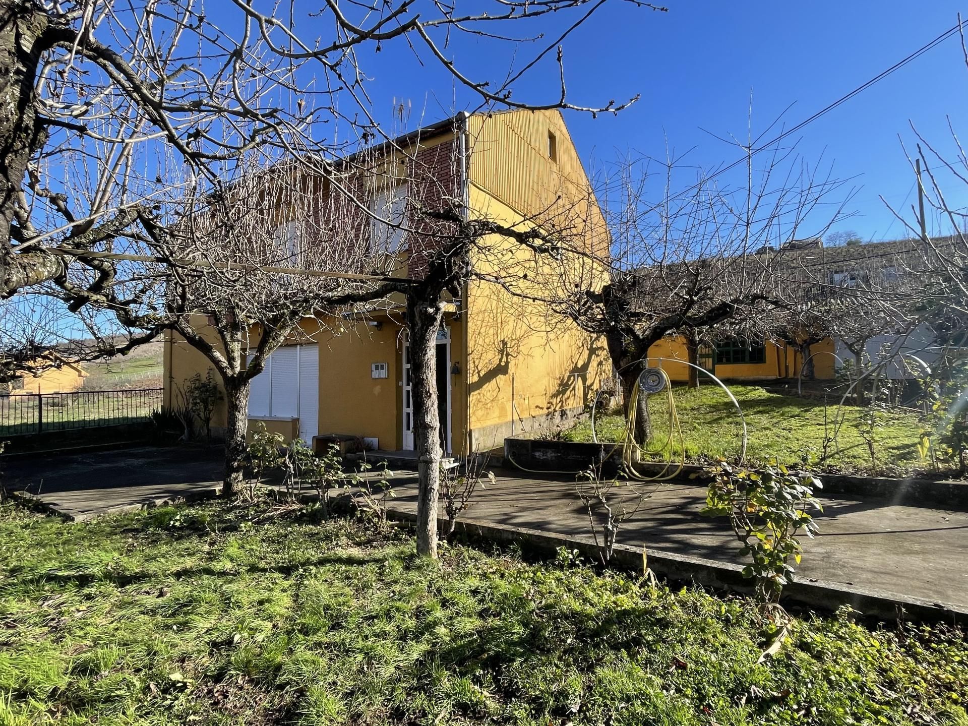 House or chalet for sale in Carretera Puebla de Sanabria, 205, Ponferrada Exterior view of House or chalet for sale in Ponferrada with Terrace and Balcony