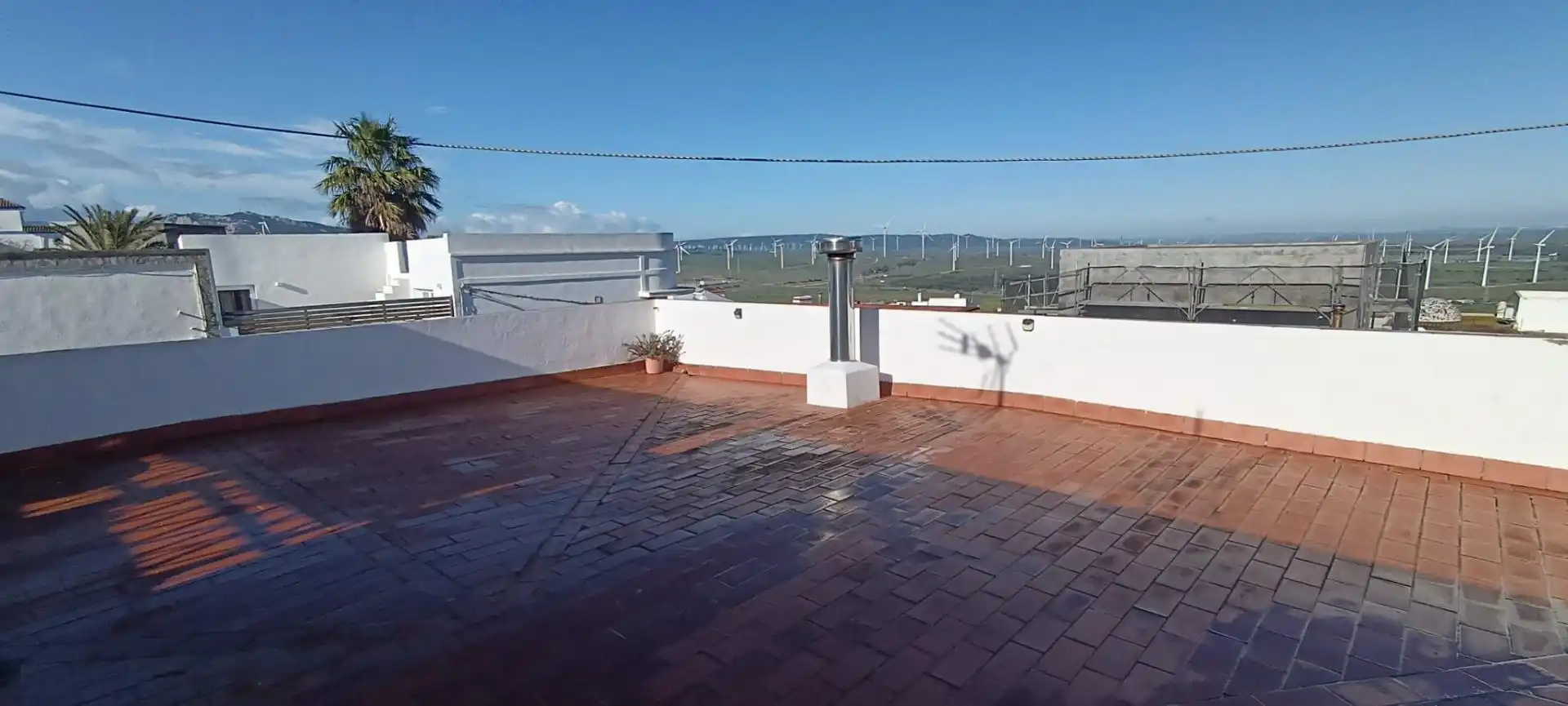 Casa adosada en venta en Calle Divina Pastora, 14, Facinas Terraza de Casa adosada en venta en Tarifa con Terraza y Balcón