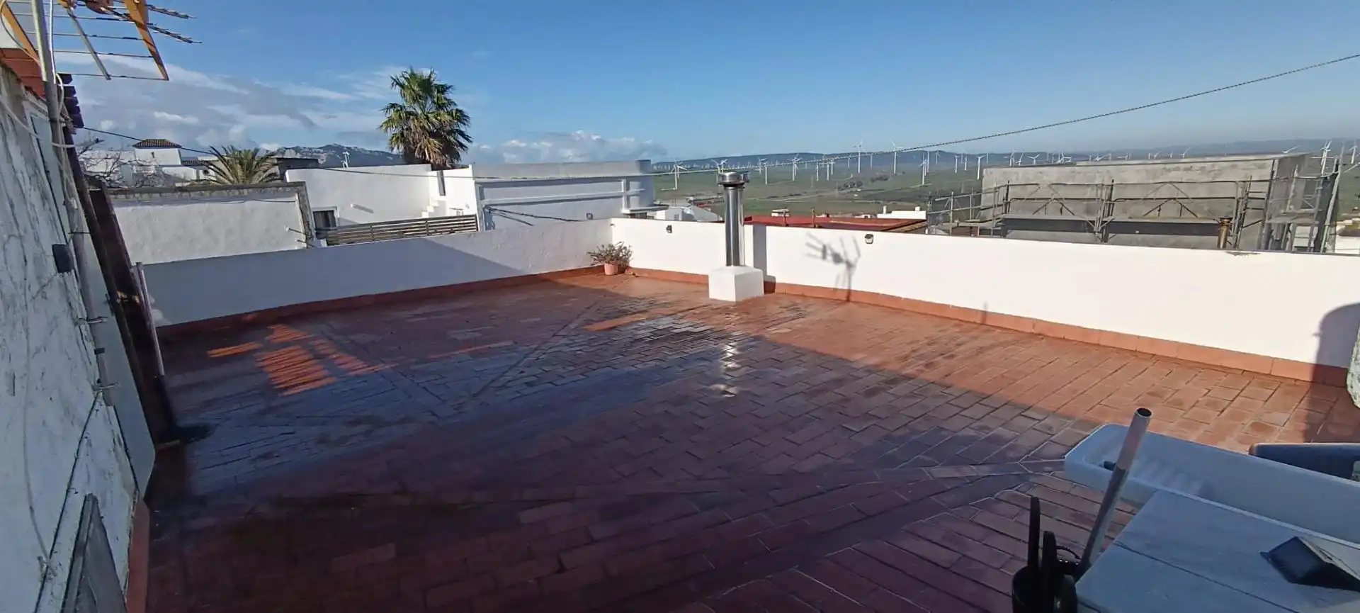 Casa adosada en venta en Calle Divina Pastora, 14, Facinas Terraza de Casa adosada en venta en Tarifa con Terraza y Balcón