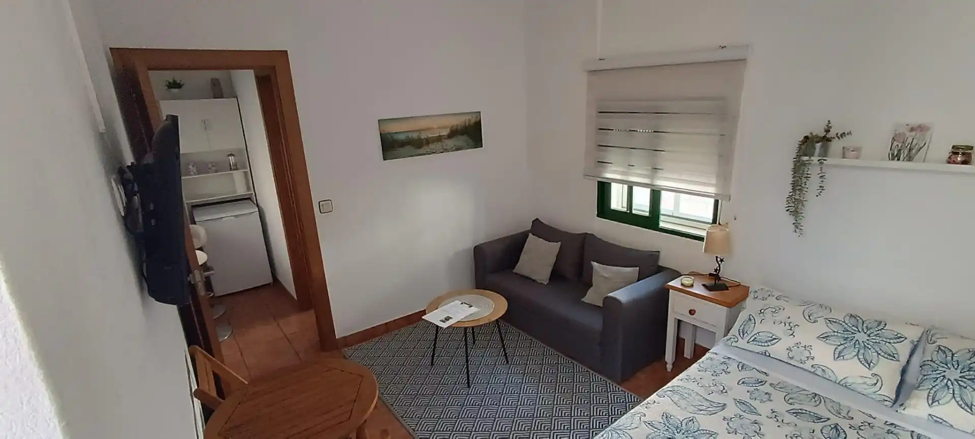 Casa adosada en venta en Calle Divina Pastora, 14, Facinas Sala de estar de Casa adosada en venta en Tarifa con Terraza y Balcón