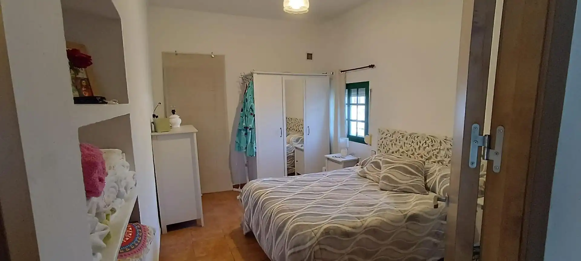 Casa adosada en venta en Calle Divina Pastora, 14, Facinas Habitación de Casa adosada en venta en Tarifa con Terraza y Balcón