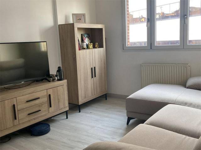 Piso en Alquiler en Carretera Vizcaína, 49 en El Polígono