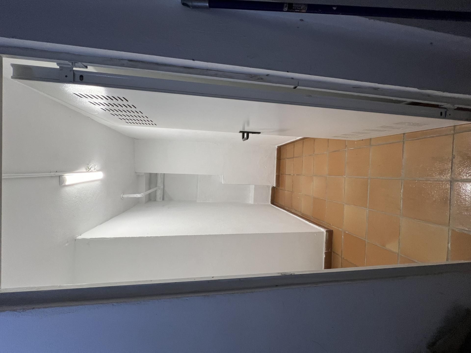 Kitchen of Box room for sale in  Sevilla Capital