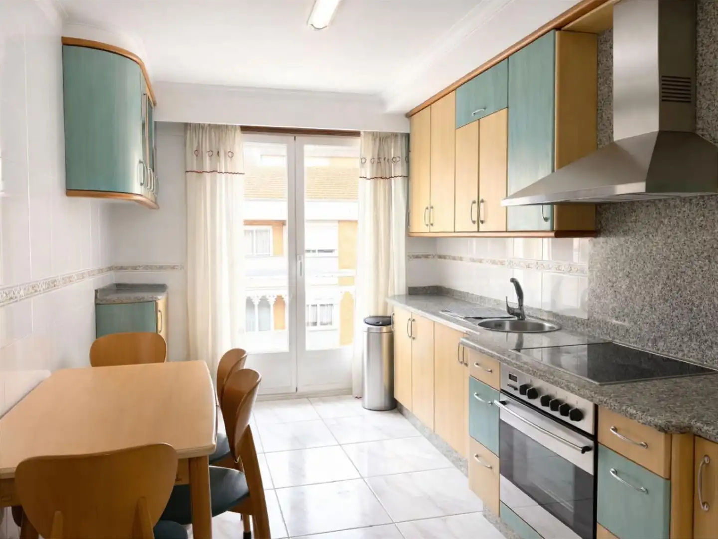 Kitchen of Duplexes for sale in Ourense Capital 