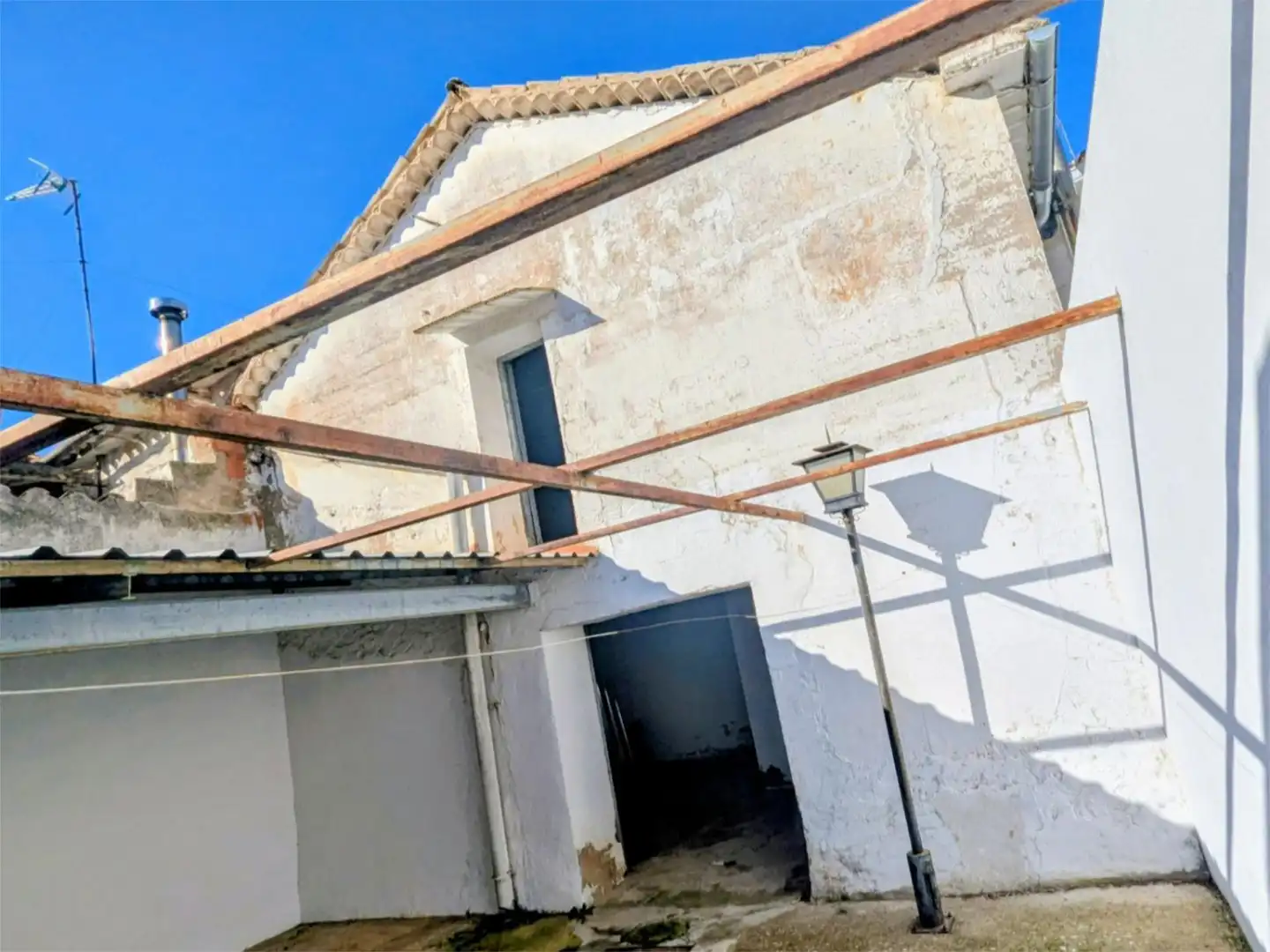 Wohnung zum Verkauf in Calle Santa Ana, 2, El Peral Außenansicht von Wohnung zum Verkauf in El Peral mit Abstellraum und Balkon